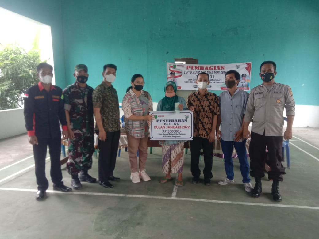 pembagian BLT Desa Sungai Batang
