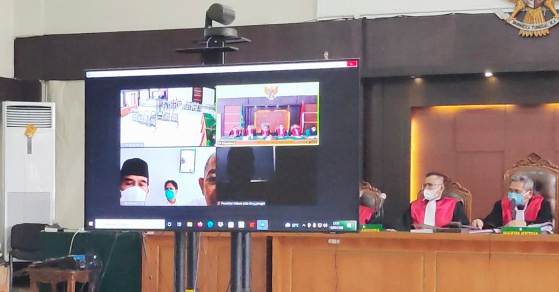 sidang tuntutan Akhmad najib dkk