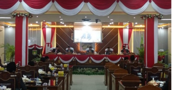 sidang paripurna Prabumulih1