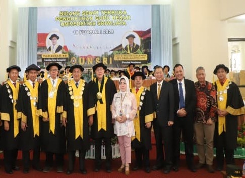 Pengukuhan Dua Guru Besar Unsri