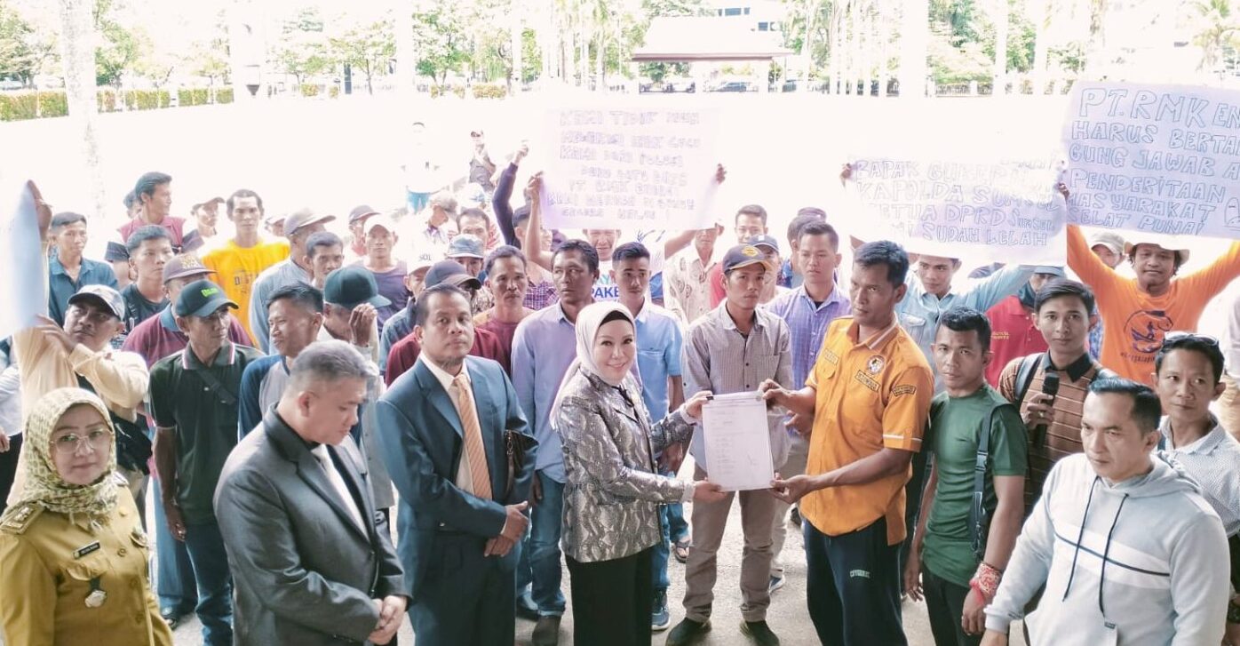 demo Masyarakat Pulau Senai