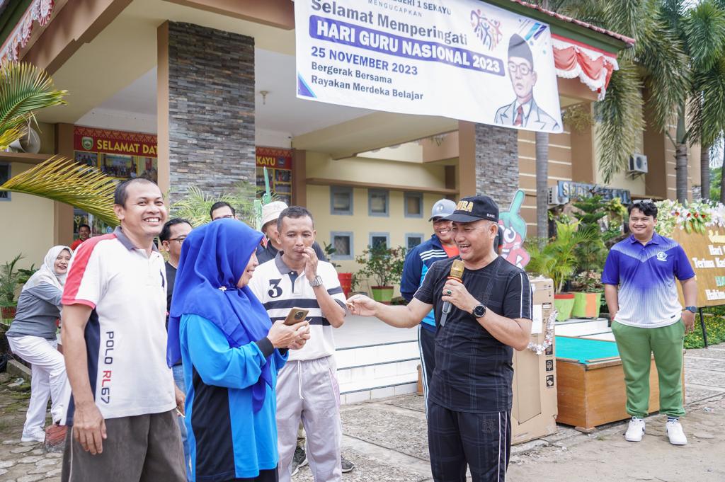 Peringatan Hari Guru Di SMA Negeri 1 Sekayu