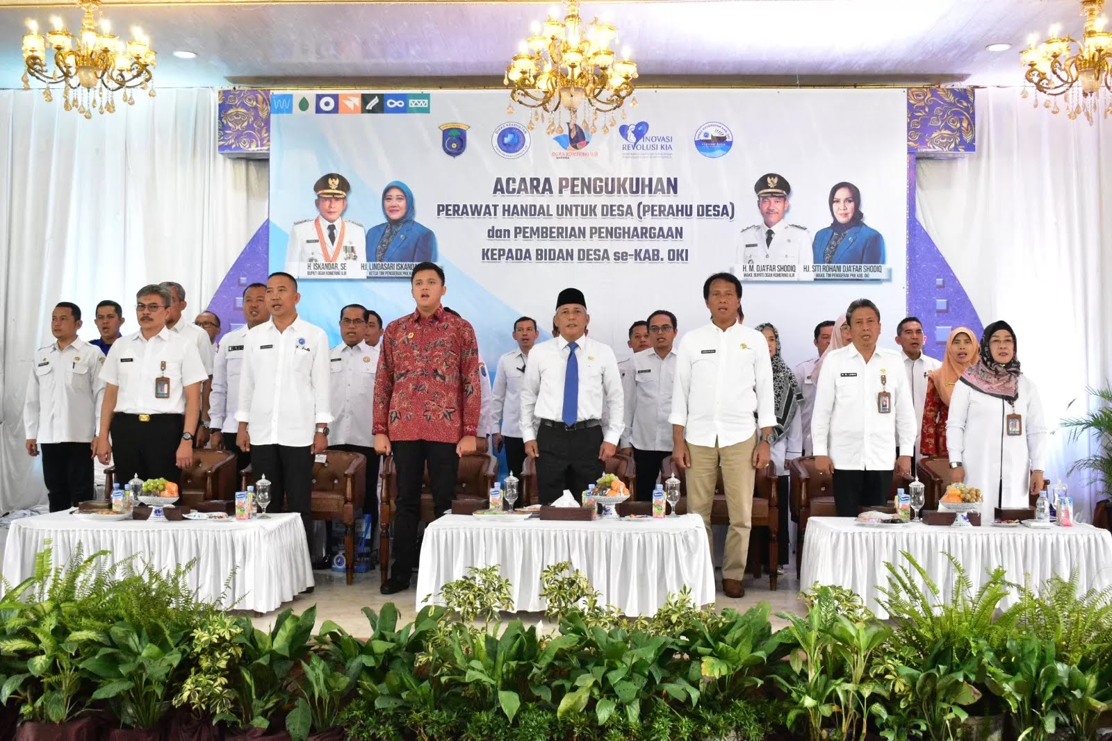 Bupati OKI Kukuhkan 327 Perawat Desa