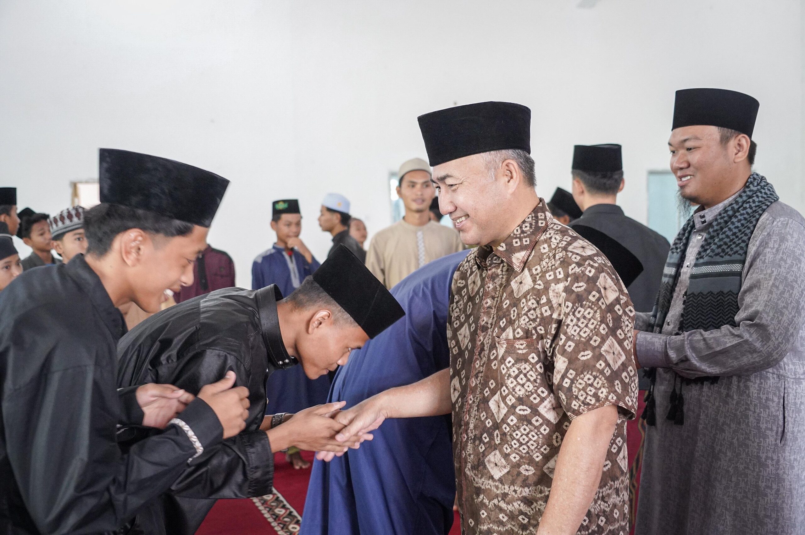 Pj Bupati Apriyadi Silaturahmi ke Ponpes Al Fath