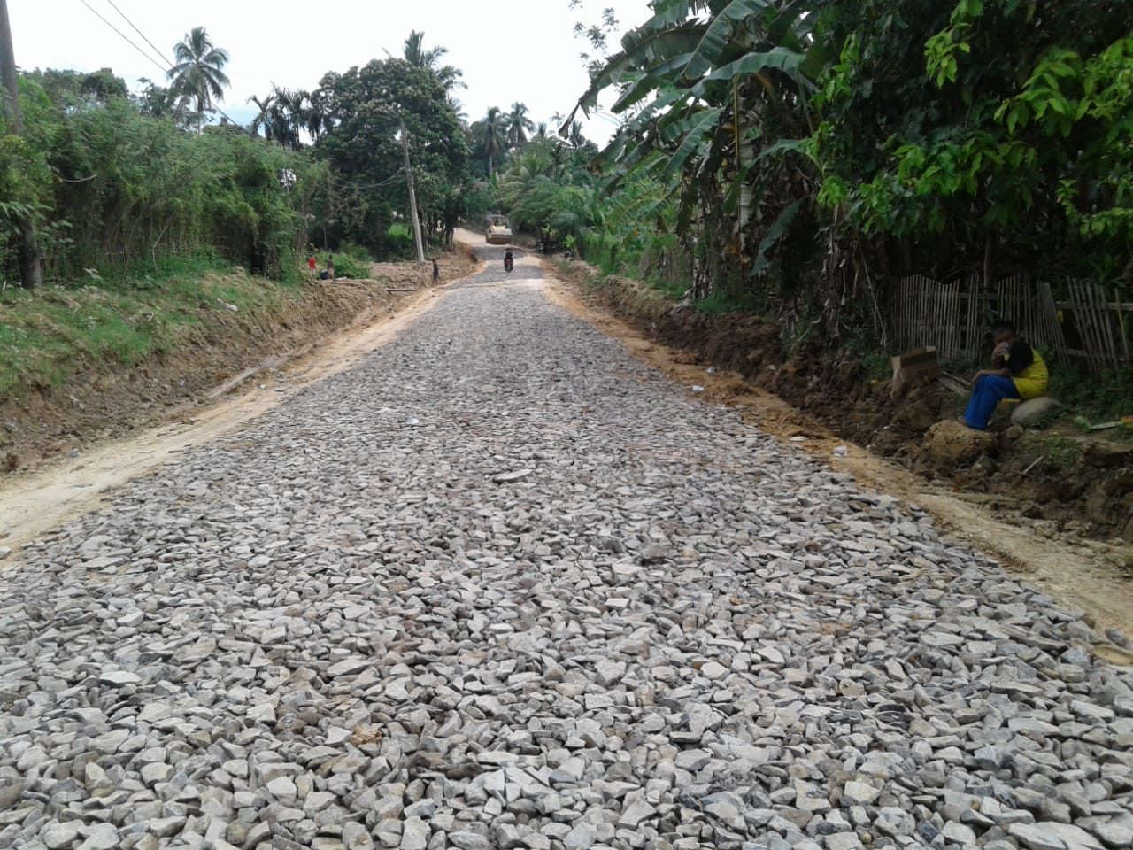 Jalan Desa Talang Mandung Telah Di Perbaiki