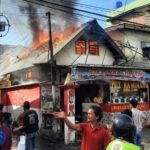 2 Kios Didepan Pasar Lemabang Terbakar