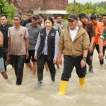 Gubernur HD Tinjau Banjir OKUT